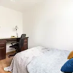 - Ul Mlodych Technikow Apartmán