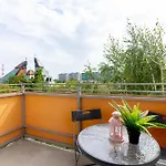 - Ul Mlodych Technikow Apartmán Vratislav