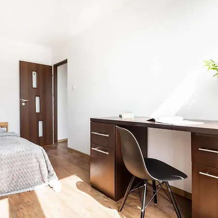 - Ul Mlodych Technikow Апартаменты *